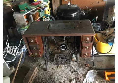 Old ‘Home’ sewing machine
